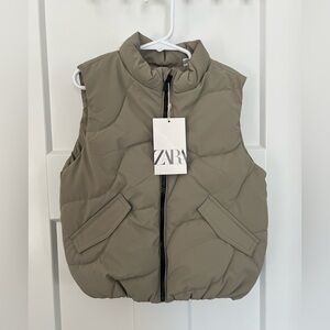 NWT Zara: Mushroom Grey Puffer Sleeveless Vest Gilet: Size 2-3 years